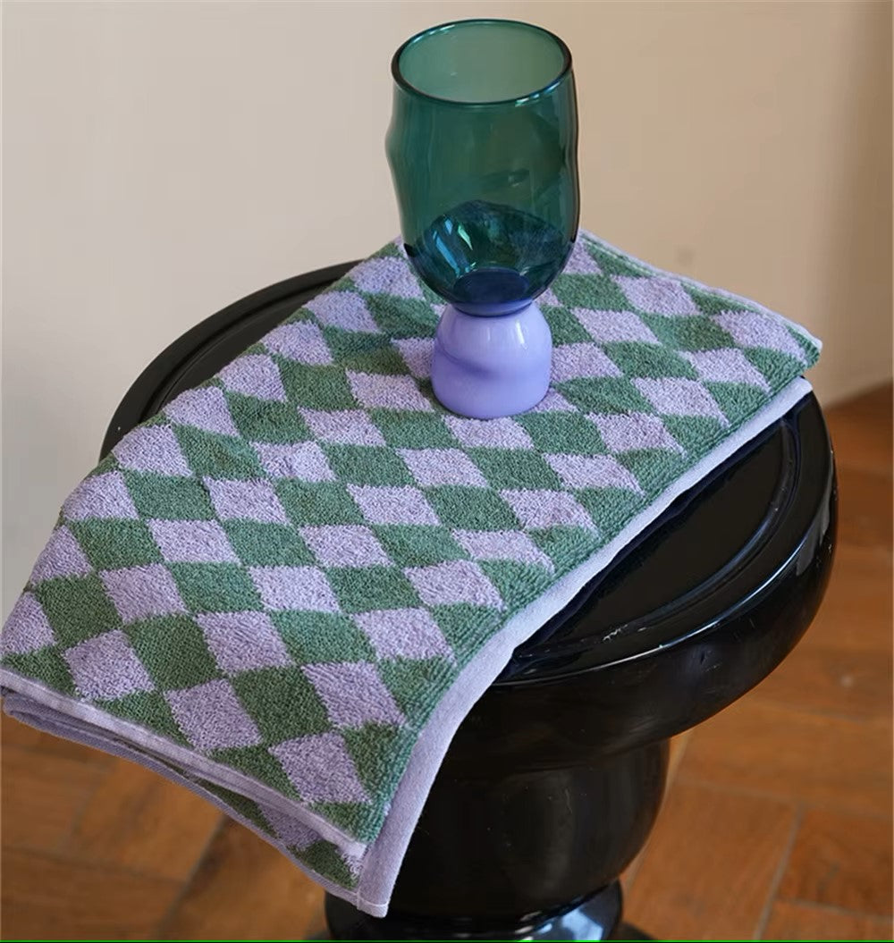 Retro Diamond Checkered Pure Cotton Towel