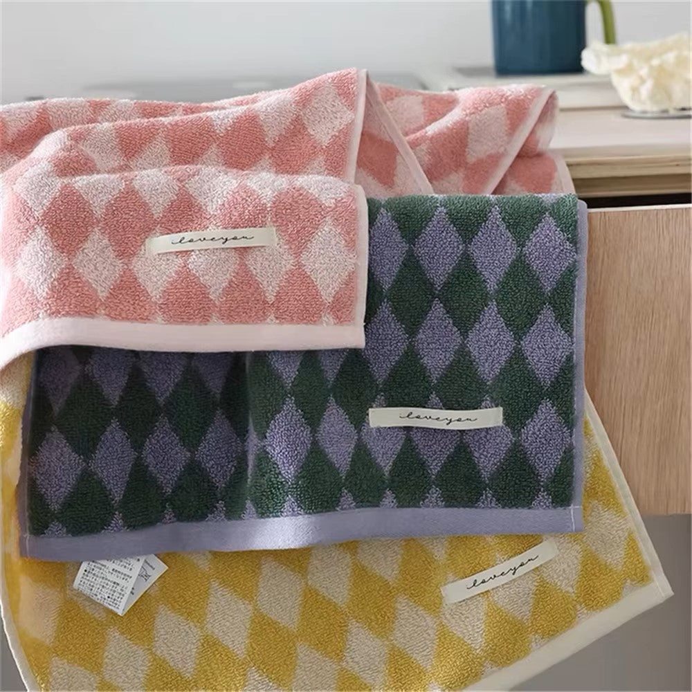 Retro Diamond Checkered Pure Cotton Towel