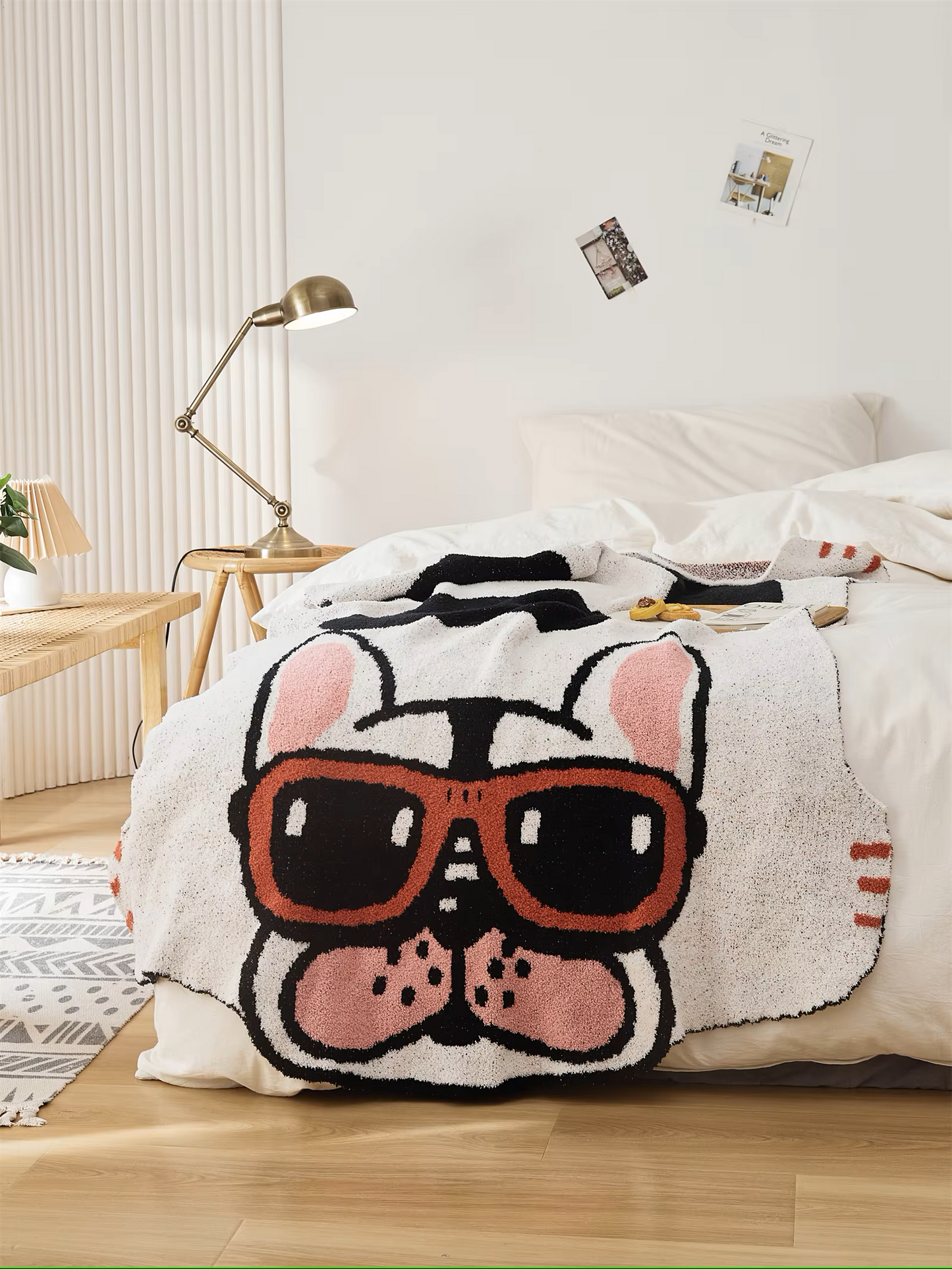 Bulldog Pattern Knitted Blanket