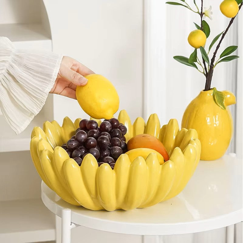 Banana-Shaped Storage Tray