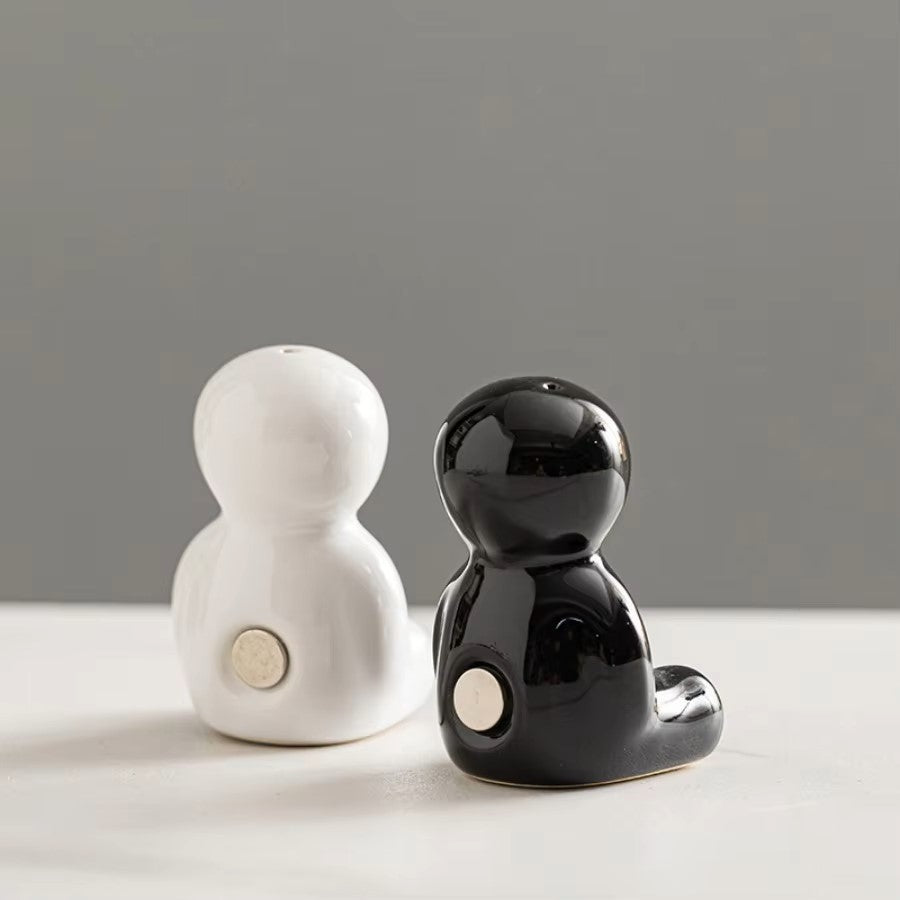 Ceramic Pepper & Salt Shaker Set